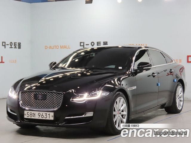 JAGUAR XJ 2016 — 175 000 км, чёрный, Корея — под ключ — фото 1