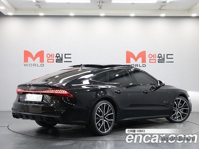 Audi S7 интерьер