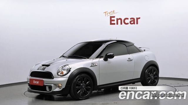 Mini Cooper Coupe спереди