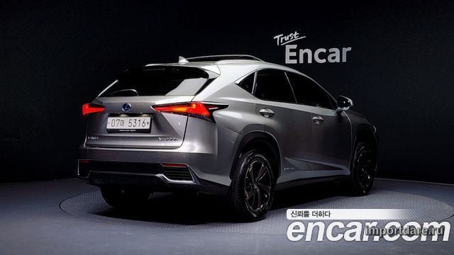 LEXUS NX300H 2018 — 138 300 км, серебристо-серый, Корея — под ключ — фото 2