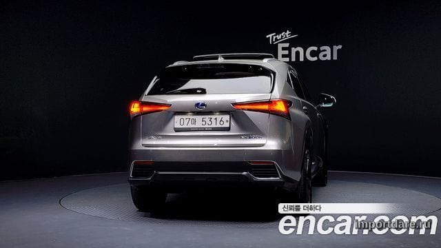 LEXUS NX300H 2018 — 138 300 км, серебристо-серый, Корея — под ключ — фото 4