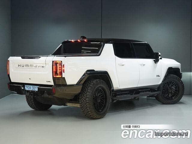 GMC EV сбоку