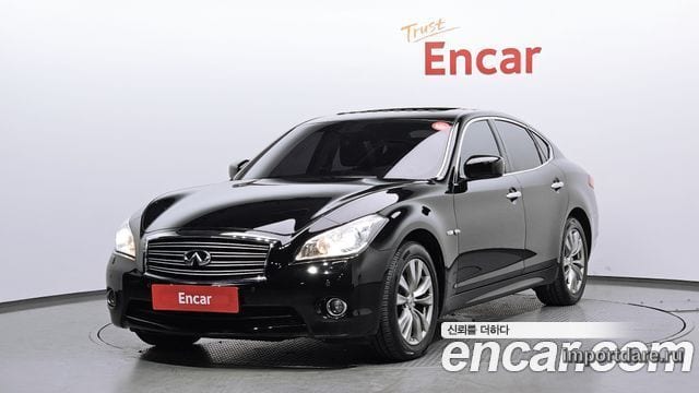 Infiniti M30d 2013