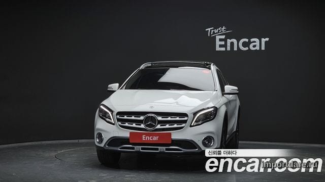 MERCEDES-BENZ GLA-CLASS X156 2019 — 67 235 км, белый, Корея — под ключ — фото 3