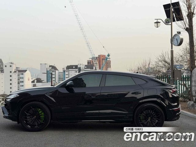 Lamborghini Urus интерьер