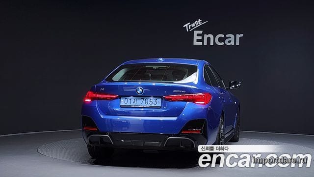 BMW I4 сзади