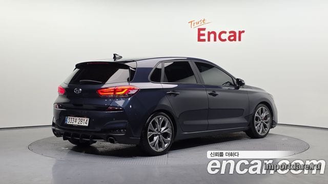 Hyundai I30 сбоку