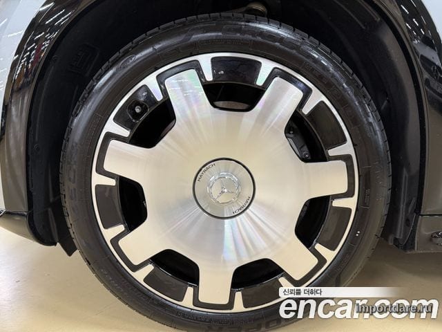 Mercedes-Benz Eqs SUV детали
