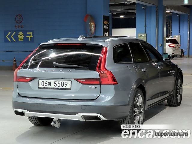 VOLVO V90 CROSS COUNTRY 2018 — 160 449 км, серый, Корея — под ключ — фото 2