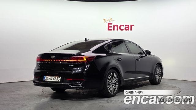 Kia K7 Premier спереди