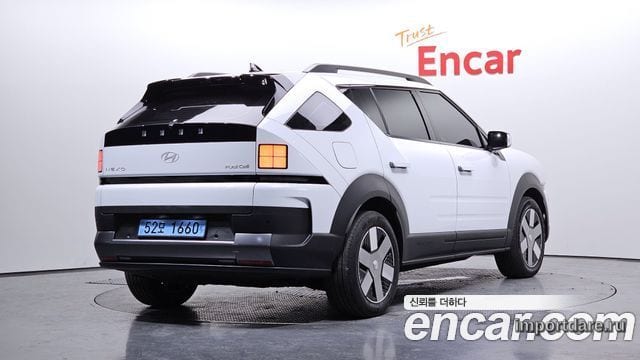 Hyundai Nexo сбоку