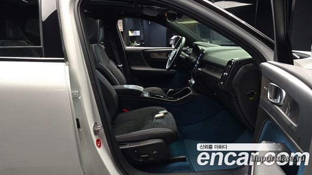 VOLVO XC40 RECHARGE 2024 — 17 720 км, белый, Корея — под ключ — фото 11