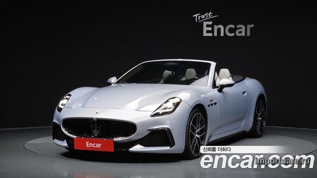 Maserati GranCabrio 2024