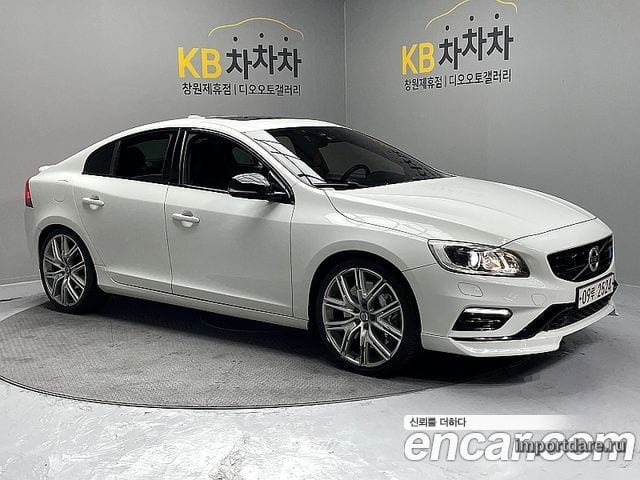 VOLVO S60 2017 — 78 571 км, белый, Корея — под ключ — фото 1
