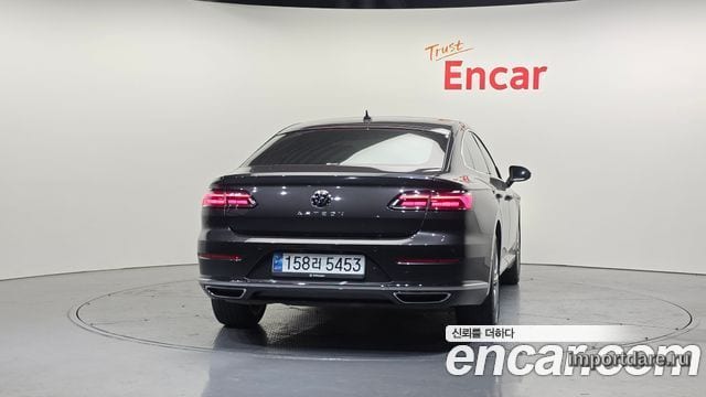 Volkswagen Arteon сзади