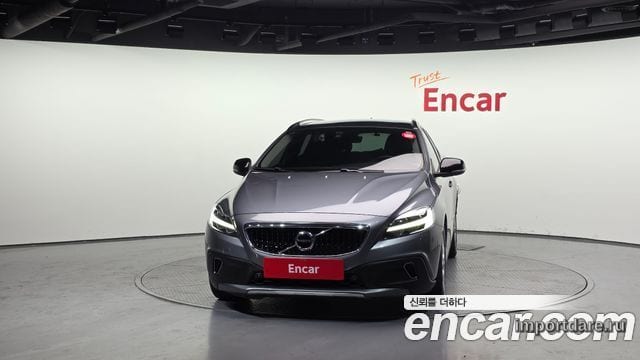 VOLVO V40 CROSS COUNTRY 2018 — 203 094 км, серый, Корея — под ключ — фото 3
