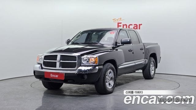 Dodge Dakota спереди