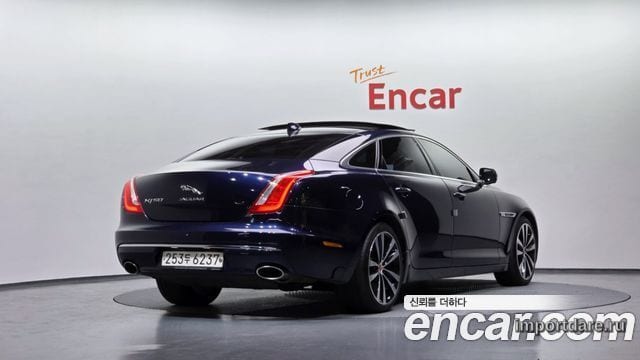 Jaguar Xj сбоку