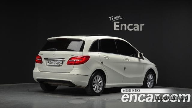 MERCEDES-BENZ B-CLASS W246 2015 — 113 365 км, белый, Корея — под ключ — фото 2