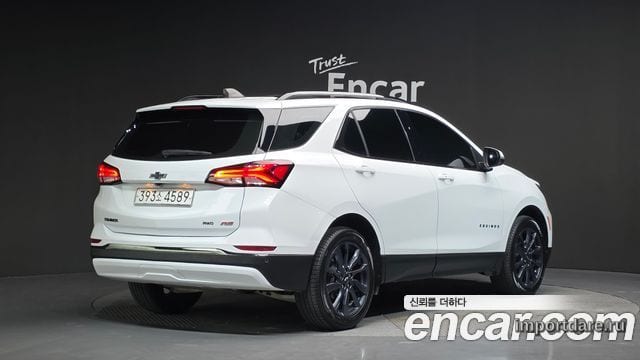 Chevrolet Equinox сбоку