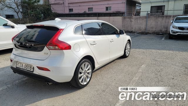 VOLVO V40 2016 — 114 253 км, белый-перламутр, Корея — под ключ — фото 5