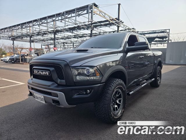 DODGE RAM PICKUP 2016 — 263 286 км, чёрный, Корея — под ключ — фото 1