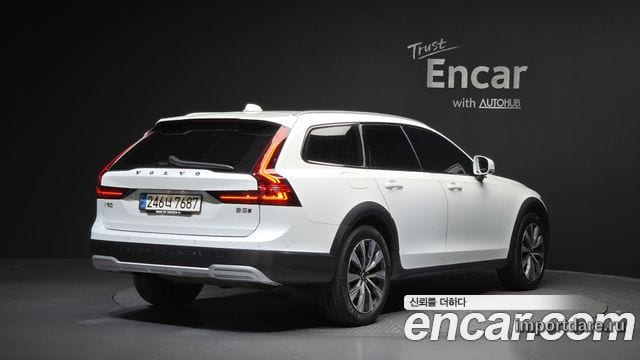 VOLVO V90 CROSS COUNTRY 2021 — 68 073 км, белый, Корея — под ключ — фото 2