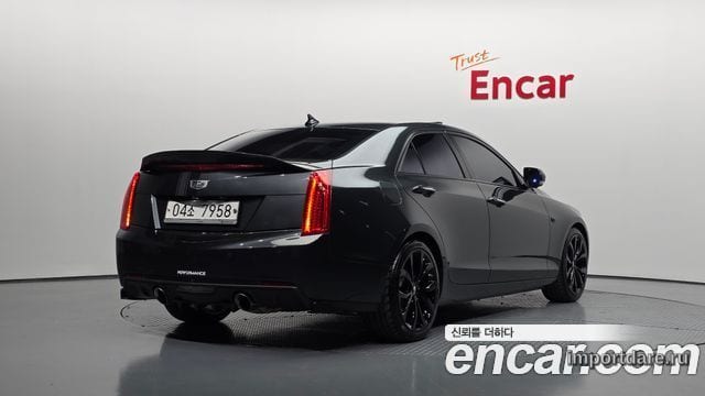 Cadillac Ats сбоку
