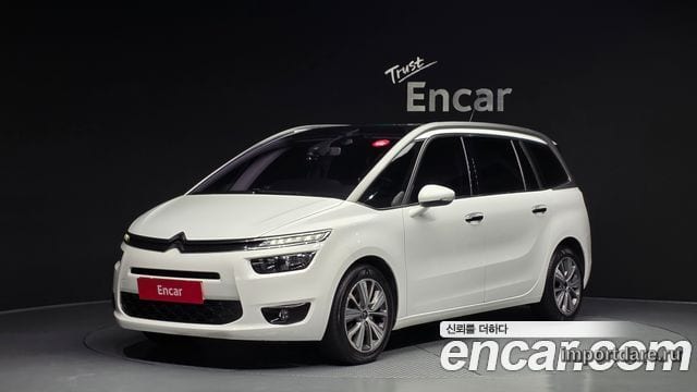 CITROEN GRAND C4 PICASSO 2017 — 84 564 км, белый, Корея — под ключ — фото 1