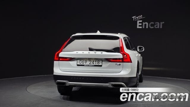 VOLVO V90 CROSS COUNTRY 2019 — 72 444 км, белый, Корея — под ключ — фото 4