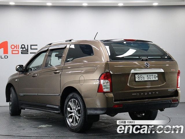 KGM KORANDO SPORTS 2016 — 89 500 км, коричневый, Корея — под ключ — фото 4