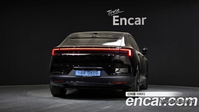 Polestar Polestar сзади