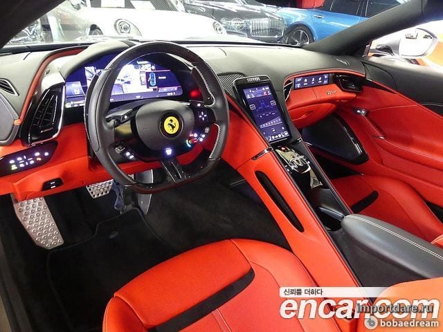 Ferrari Roma сзади