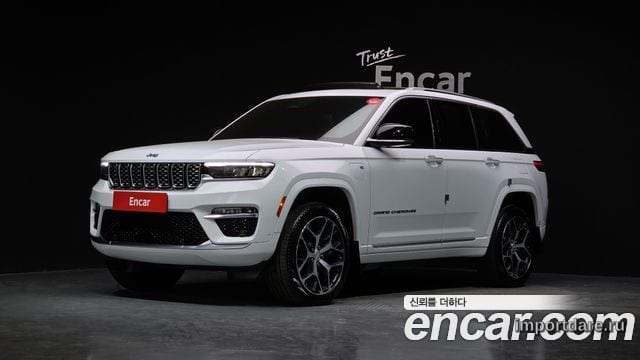 Jeep Grand Cherokee спереди