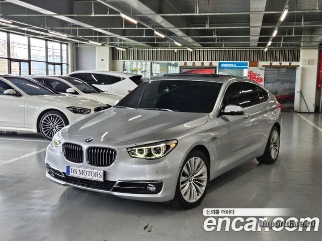 BMW 5 Series GT спереди