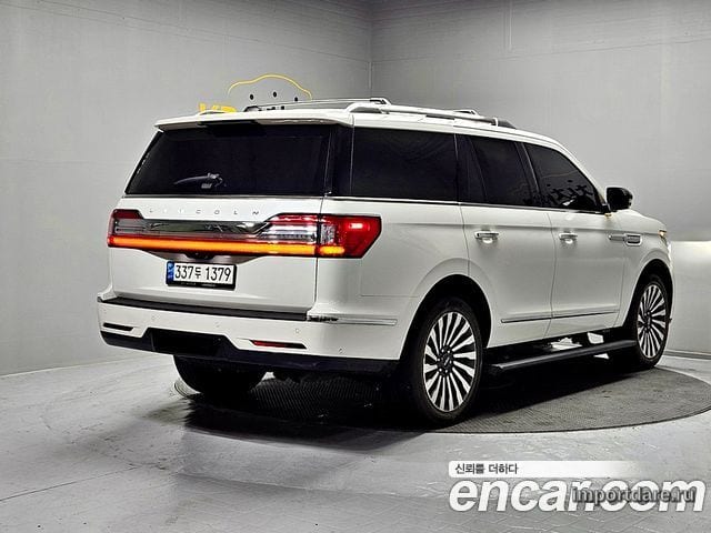 LINCOLN NAVIGATOR 2021 — 7 066 км, белый, Корея — под ключ — фото 6