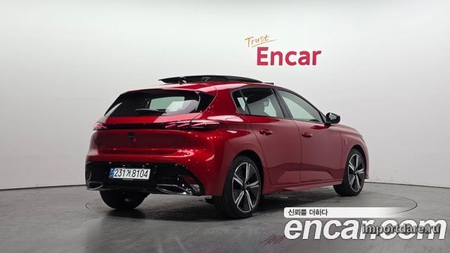 Peugeot 308 сбоку