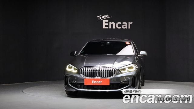 BMW 1 Series сзади