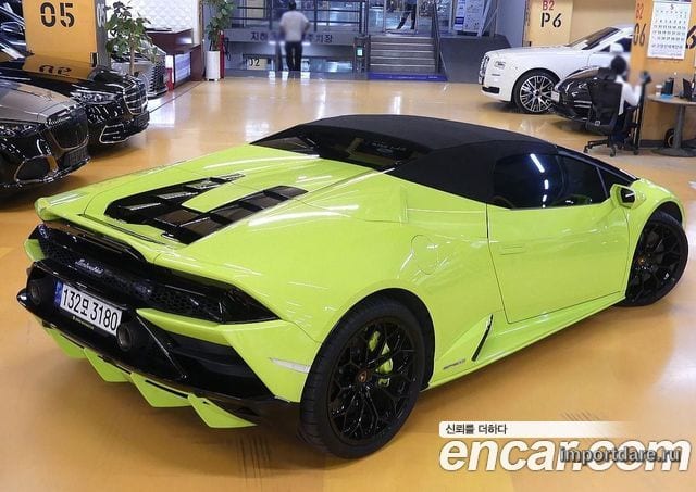 LAMBORGHINI HURACAN 2022 — 11 000 км, салатовый, Корея — под ключ — фото 6