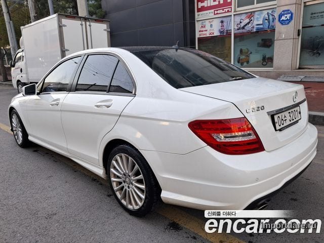 MERCEDES-BENZ C-CLASS W204 2014 — 128 108 км, белый, Корея — под ключ — фото 5