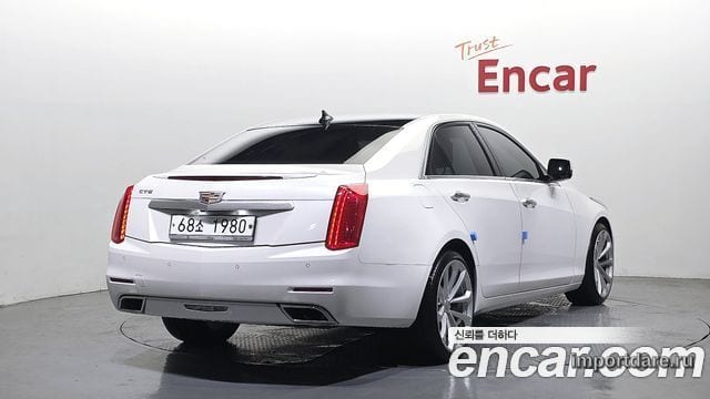 Cadillac Cts сбоку
