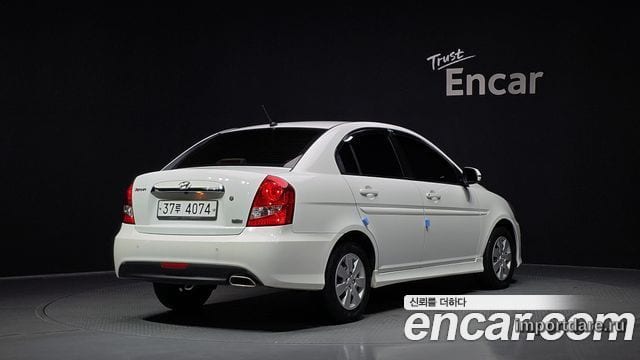 Hyundai Transform сбоку