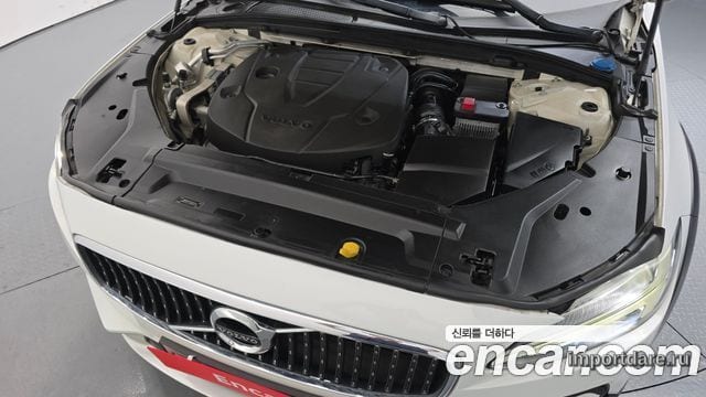 VOLVO V90 CROSS COUNTRY 2017 — 206 588 км, белый, Корея — под ключ — фото 6
