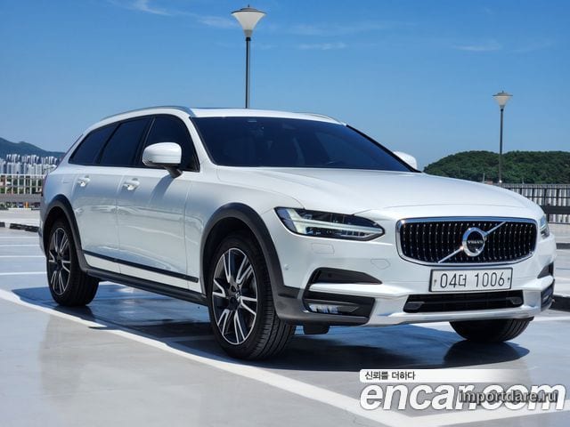 VOLVO V90 CROSS COUNTRY 2019 — 159 026 км, Корея — под ключ — фото 2