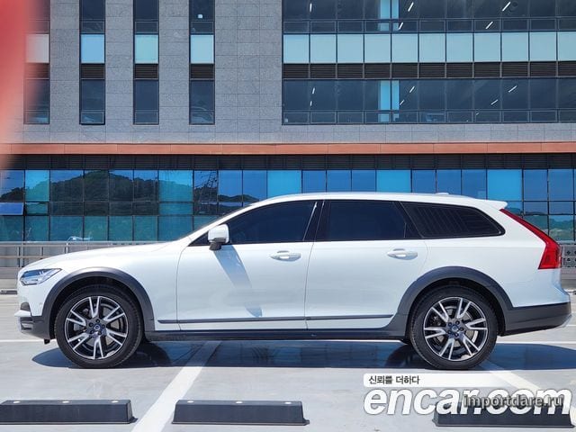 VOLVO V90 CROSS COUNTRY 2019 — 159 026 км, Корея — под ключ — фото 5