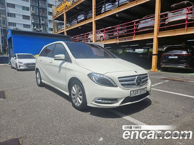 MERCEDES-BENZ B-CLASS W246 2015 — 188 041 км, белый, Корея — под ключ — фото 3
