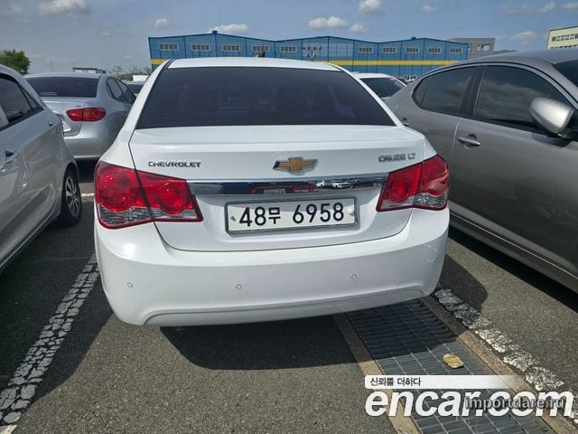 Chevrolet Lacetti Premier сзади