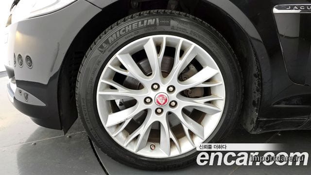 Jaguar New Xf детали