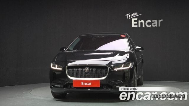 Jaguar I-Pace интерьер