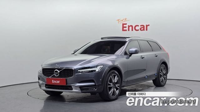 VOLVO V90 CROSS COUNTRY 2019 — 129 648 км, серый, Корея — под ключ — фото 1